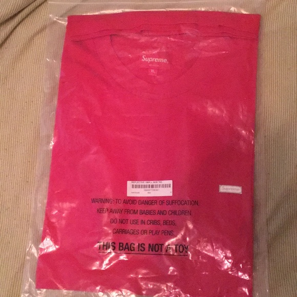 Supreme Reflective Small Box Logo FW18 - Picture 5 of 6